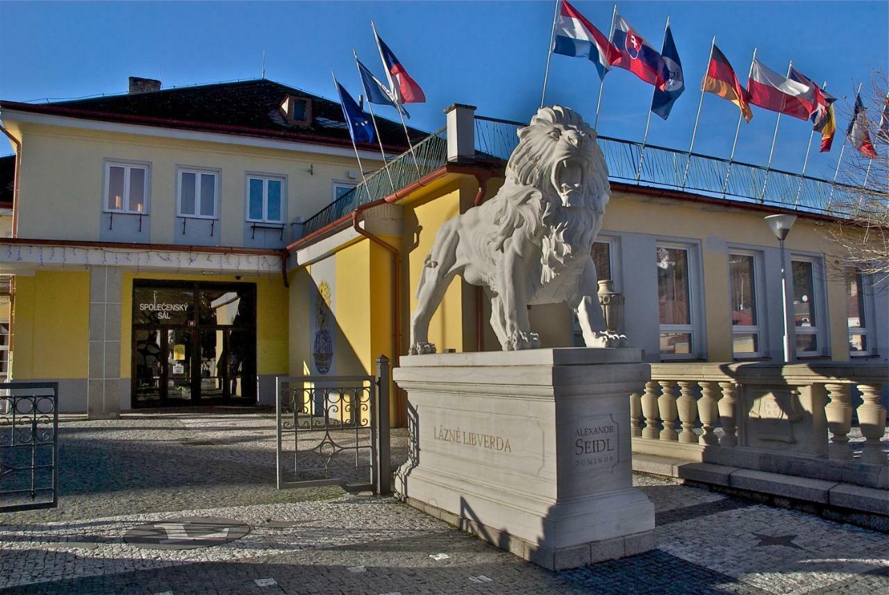 Hejnice Retreat 外观 照片